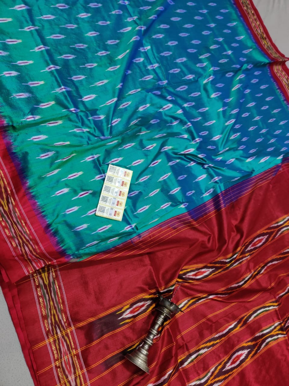 Border Designer Pochampally Ikkat Silk Saree With  Vibrant Color Combination IKT68SDICSS