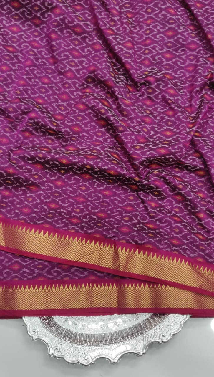 Ikkat Sico Fabrics with Two Sides Zari Border  IKTXYCIU6SS